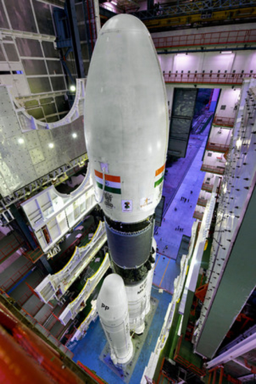 चांद के अनछुए हिस्से तक पहुंचने के लिए इसरो के चंद्रयान- 2 की उल्टी गिनती शुरू