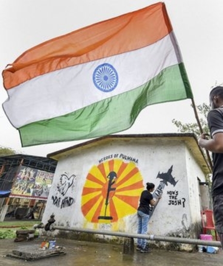 भारत ने पाकिस्तान से भारतीय पायलट की तत्काल और सुरक्षित वापसी सुनिश्चित करने को कहा