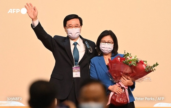 BREAKING NEWS: G7 के विदेश मंत्रियों ने हांगकांग के नए नेता के चुनाव पर संदेह व्यक्त किया!