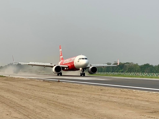 वायुसेना ने बागडोगरा हवाई अड्डे से यात्री उडानों के संचालन को दोबारा शुरू करने के लिए तैयार किया