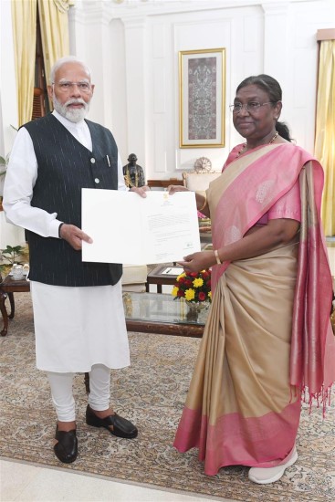 श्री नरेंद्र मोदी को भारत का 'प्रधानमंत्री नियुक्त' होने पर 'समतामूलक समाज निर्माण मोर्चा' के संस्थापक और राष्ट्रीय अध्यक्ष- सच्चिदानन्द श्रीवास्तव ने दी बधाई 